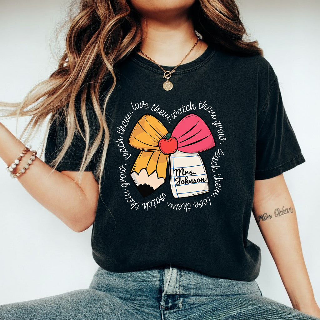 Custom Teacher Name Shirt, Personalized Teacher Appreciation Gift for Teacher Shirt Sweatshirt Hoodie, Back to School Tee, Christmas Teacher Shirt