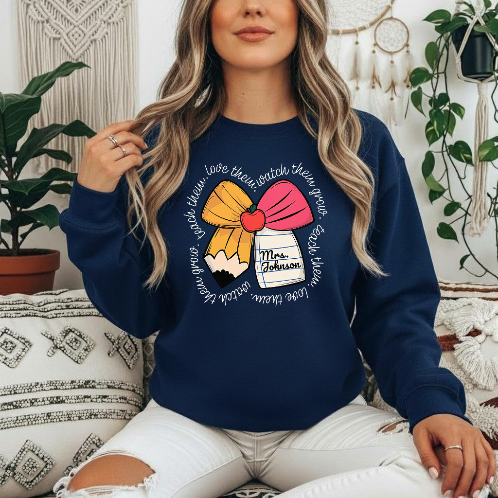 Custom Teacher Name Shirt, Personalized Teacher Appreciation Gift for Teacher Shirt Sweatshirt Hoodie, Back to School Tee, Christmas Teacher Shirt